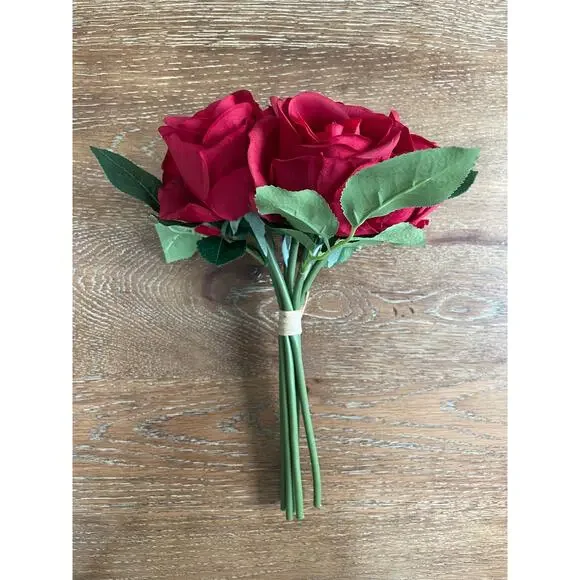 Red-colored Artificial 7 Rose Bouquet 11.5" - Picture 3 of 7